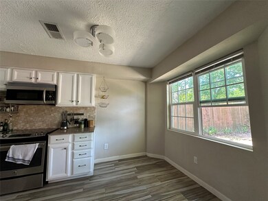 16766 Gleneagle Dr N, Conroe, TX 77385 - photo 7