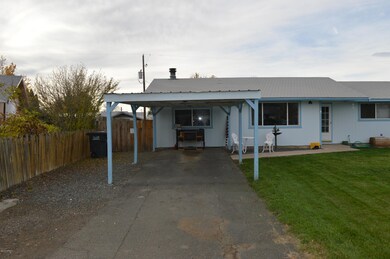 2 Carport