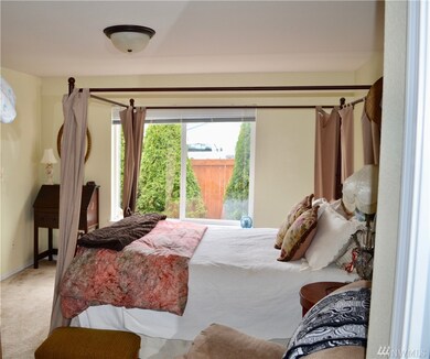 5008 Freeport Ln unit A, Mukilteo, WA 98275 - photo 4