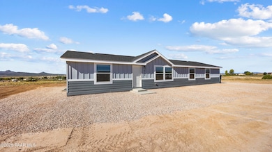 2729 W Grapevine Ct, Paulden, AZ 86334 - photo 6