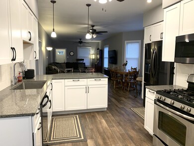 801 S Manlove St, Pontiac, IL 61764 - photo 7