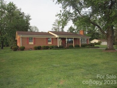 143 Jenkins Rd, Statesville, NC 28625 - photo 2
