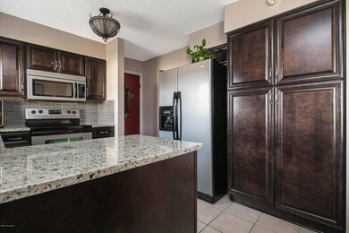 9328 Fairground Rd, Louisville, KY 40291 - photo 2