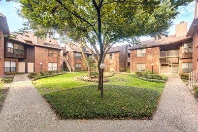 This photo showcases unit 521's well-maintained co