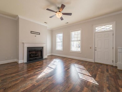 1816 Tennyson Row Mount-MLS_Size-006-11-