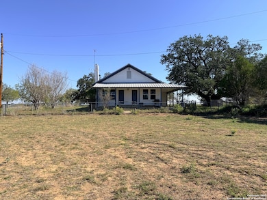 2880 2nd St, Pleasanton, TX 78064 - photo 5
