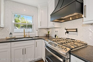 112 Cambridge Dr, Matawan, NJ 07747 - photo 7