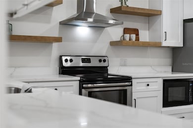 214 E 18th St, Sanford, FL 32771 - photo 6