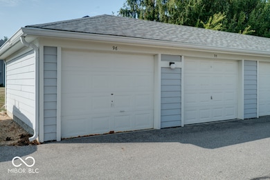 8112 Glenwillow Ln unit 102, Indianapolis, IN 46278 - photo 3