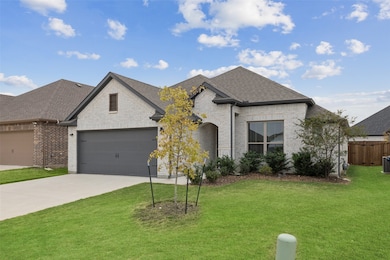 647 Oak Hill Way, Red Oak, TX 75154 - photo 2