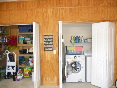 Garage & Utility