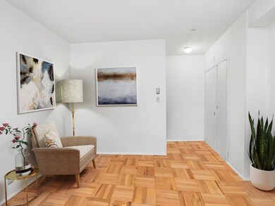 Fordham Hill Oval unit 8D, Bronx, NY 10468 - photo 2