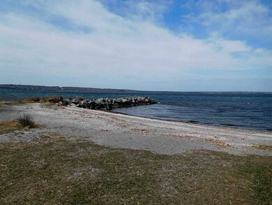 113 Frigate St, Jamestown, RI 02835 - photo 5