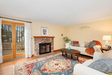 1102 Lords Ct, Wilmington, MA 01887 - photo 4