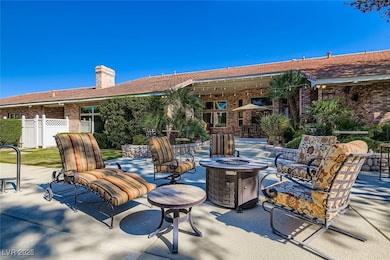 6661 N Rainbow Blvd, Las Vegas, NV 89131 - photo 5