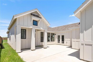 3502 Oriole Dr, Mission, TX 78572 - photo 3