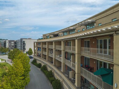 07 - 4 Cherokee Blvd #405 - Aerial