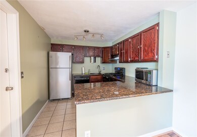 7 Wake Robin Rd unit 311, Lincoln, RI 02865 - photo 5