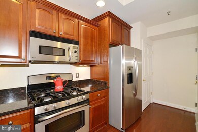 3555 Huntley Manor Ln unit 86, Alexandria, VA 22306 - photo 4