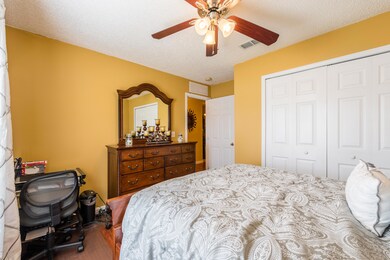 6045 Scenic Meadow Ln, Jacksonville, FL 32244 - photo 5