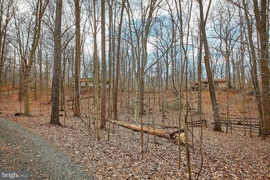 8580 Custer Ct, Manassas, VA 20112 - photo 2