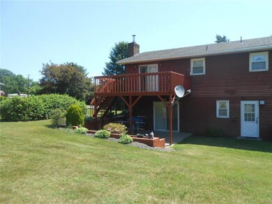 1171 Oakhurst Dr, Slatington, PA 18080 - photo 2