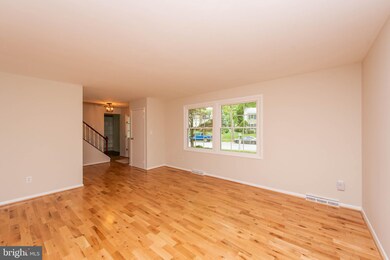 6047 Camelback Ln, Columbia, MD 21045 - photo 4