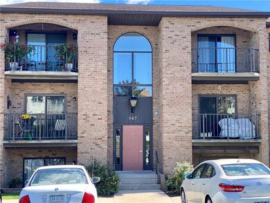 867 Cold Spring Rd unit 1, Allentown, PA 18103 - photo 2