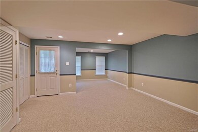 4533 Jasmine Dr, Center Valley, PA 18034 - photo 3