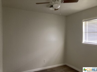 903 N Main St unit E, Copperas Cove, TX 76522 - photo 5