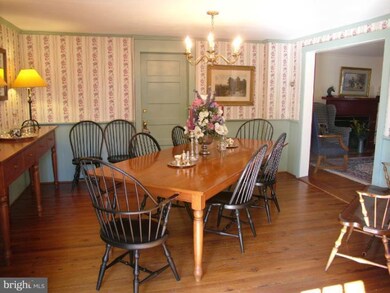 291 Main St, Washington, VA 22747 - photo 3