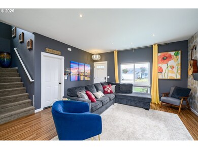 976 E 15th St, Lafayette, OR 97127 - photo 7