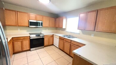 10735 Shaencrest, San Antonio, TX 78254 - photo 5