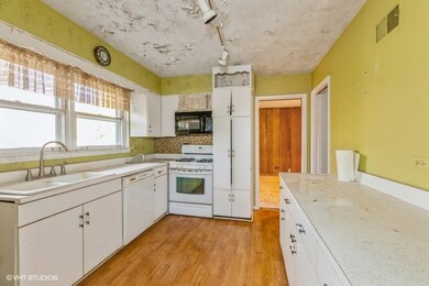 910 Ash St, Flossmoor, IL 60422 - photo 5