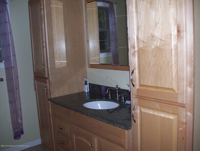 109 Ridgeview Ln, Olyphant, PA 18447 - photo 5