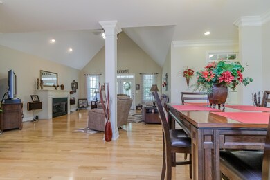 Living Dining