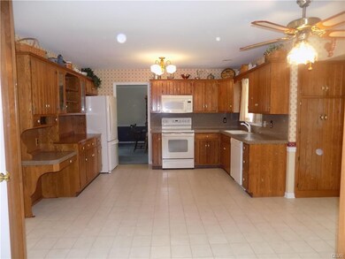 9 Tamarack Path, Easton, PA 18045 - photo 5