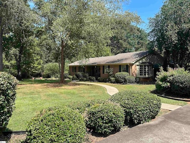 101 Sumter St, Clinton, SC 29325 - photo 4