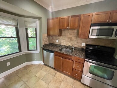 41 Commonwealth Ave unit 9, Chestnut Hill, MA 02467 - photo 2