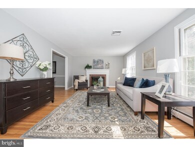 402 Christian Ln, Wallingford, PA 19086 - photo 3