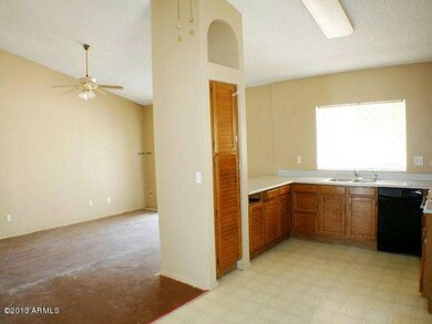 023-307597 - Kitchen alternate view 2