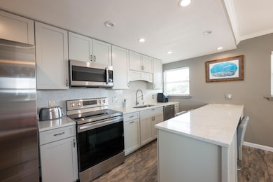 201 Coppitt Rd unit 201, Key West, FL 33040 - photo 3