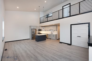 living/dining/kitchen