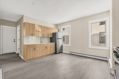 82 Waldorf Ave, Bridgeport, CT 06605 - photo 4