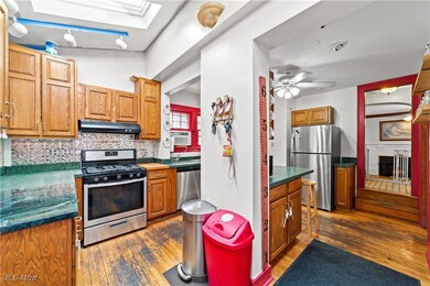 3419 Superior Park Dr, Cleveland Heights, OH 44118 - photo 6