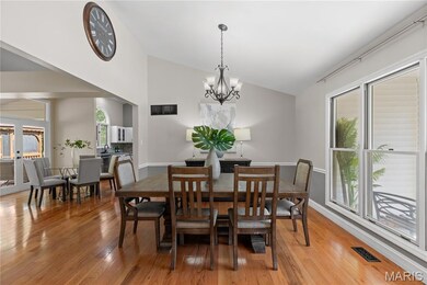 15561 Debridge Way, Florissant, MO 63034 - photo 5