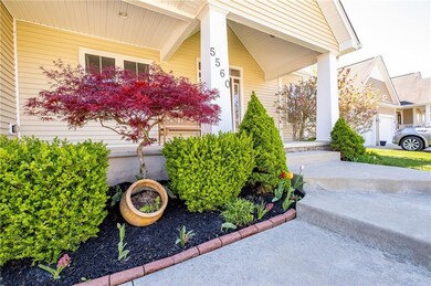 5560 Treeline Dr, Columbus, IN 47201 - photo 2