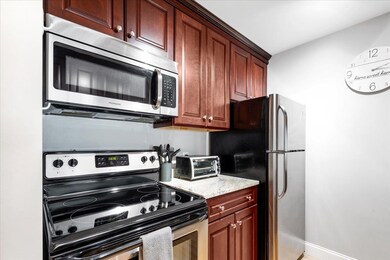 90 Eastern Ave unit 203, Manchester, NH 03104 - photo 5