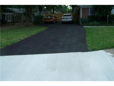 closer view of new driveway.