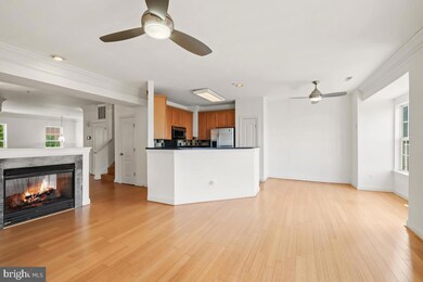 164 Chevy Chase St unit A, Gaithersburg, MD 20878 - photo 4